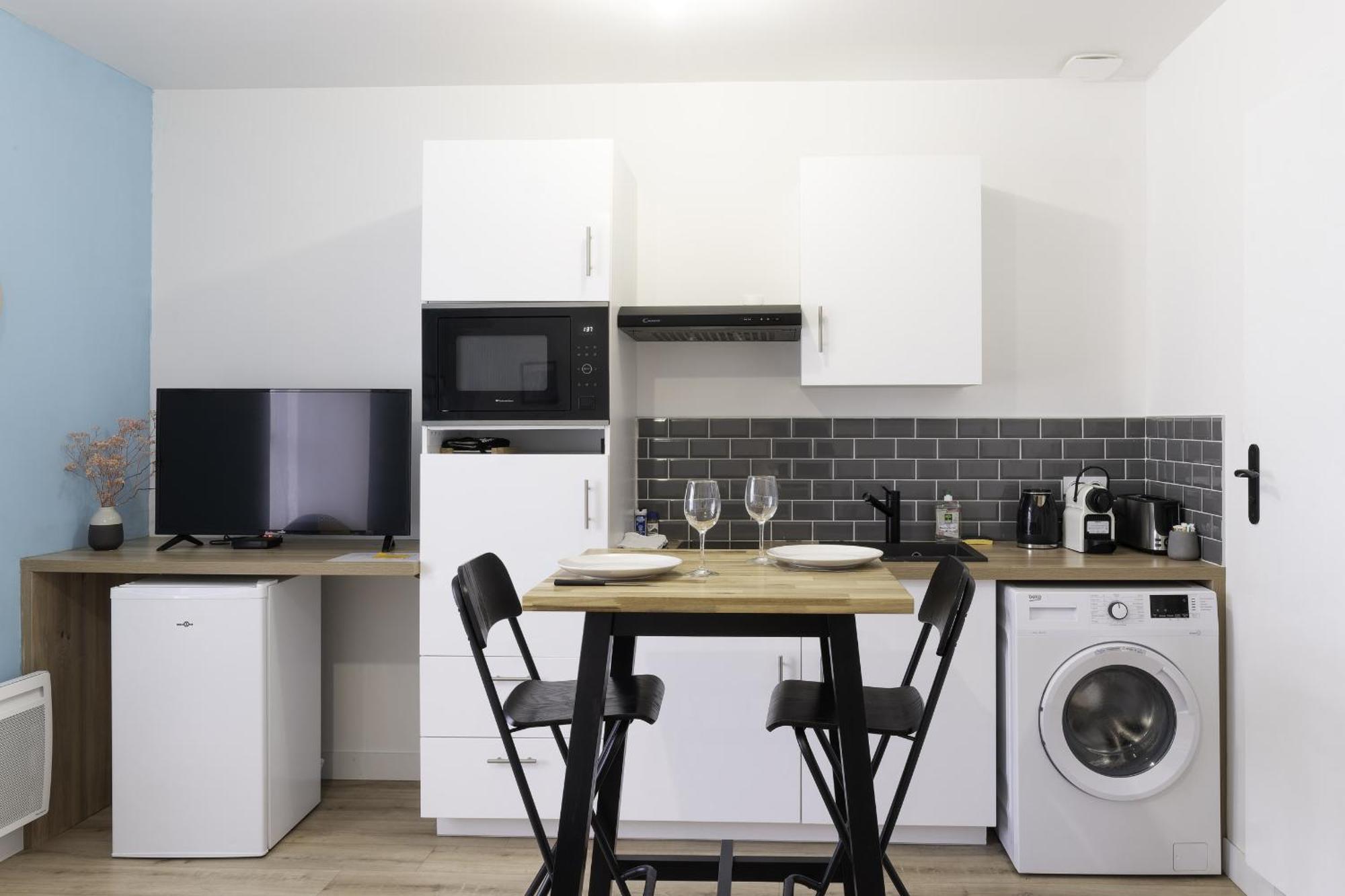 Segre Centre ✰ Studio ✰ 24M² ✰ Cuisne ✰ Wifi ✰ Tout Neuf! Zewnętrze zdjęcie