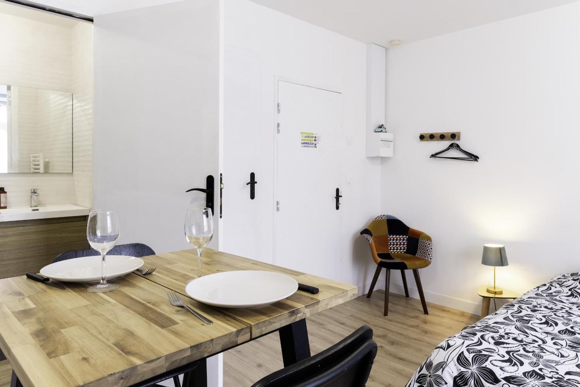 Segre Centre ✰ Studio ✰ 24M² ✰ Cuisne ✰ Wifi ✰ Tout Neuf! Zewnętrze zdjęcie
